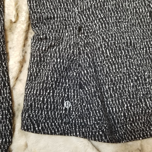 Lululemon pullover - Picture 5 of 7